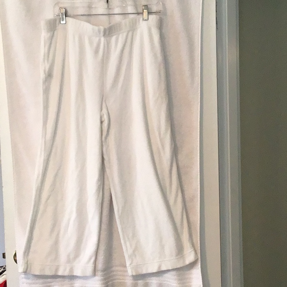 NWOT TERRY CROP. PANTS